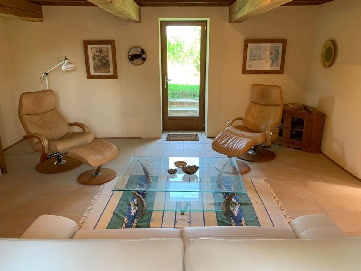 Country Villa For 19 Pool Cinema Football Pitch Verteillac Exterior photo
