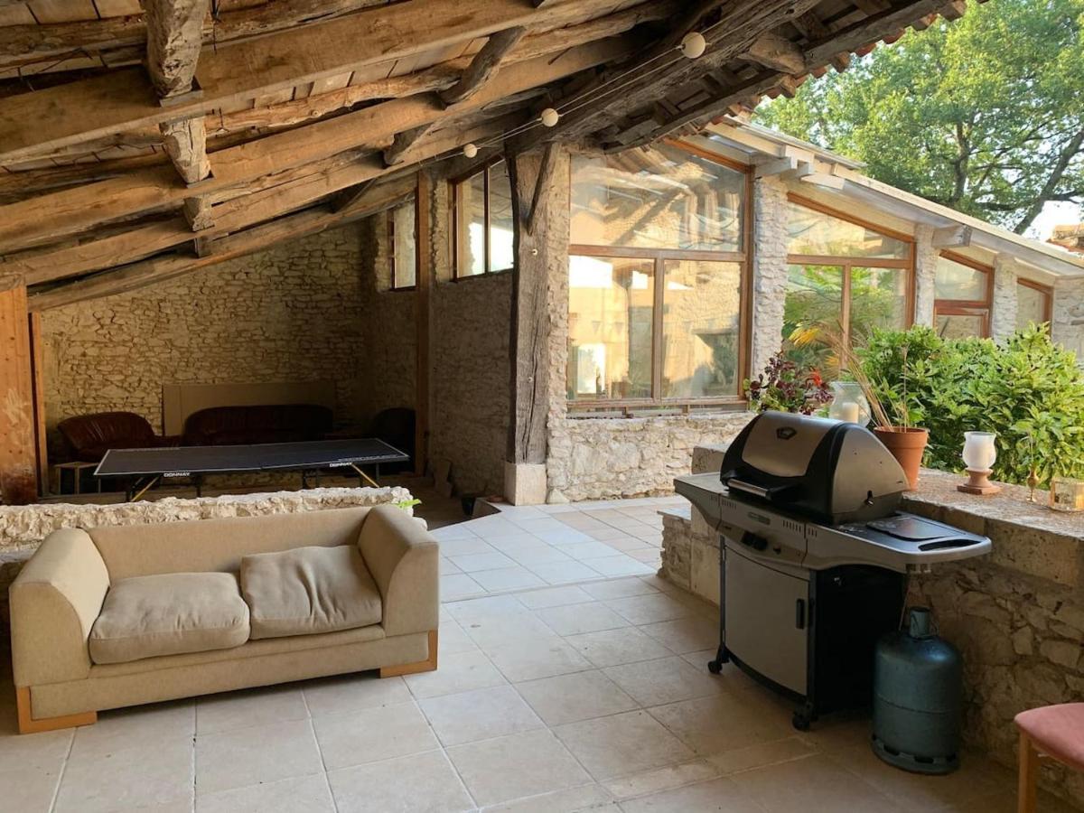 Country Villa For 19 Pool Cinema Football Pitch Verteillac Exterior photo