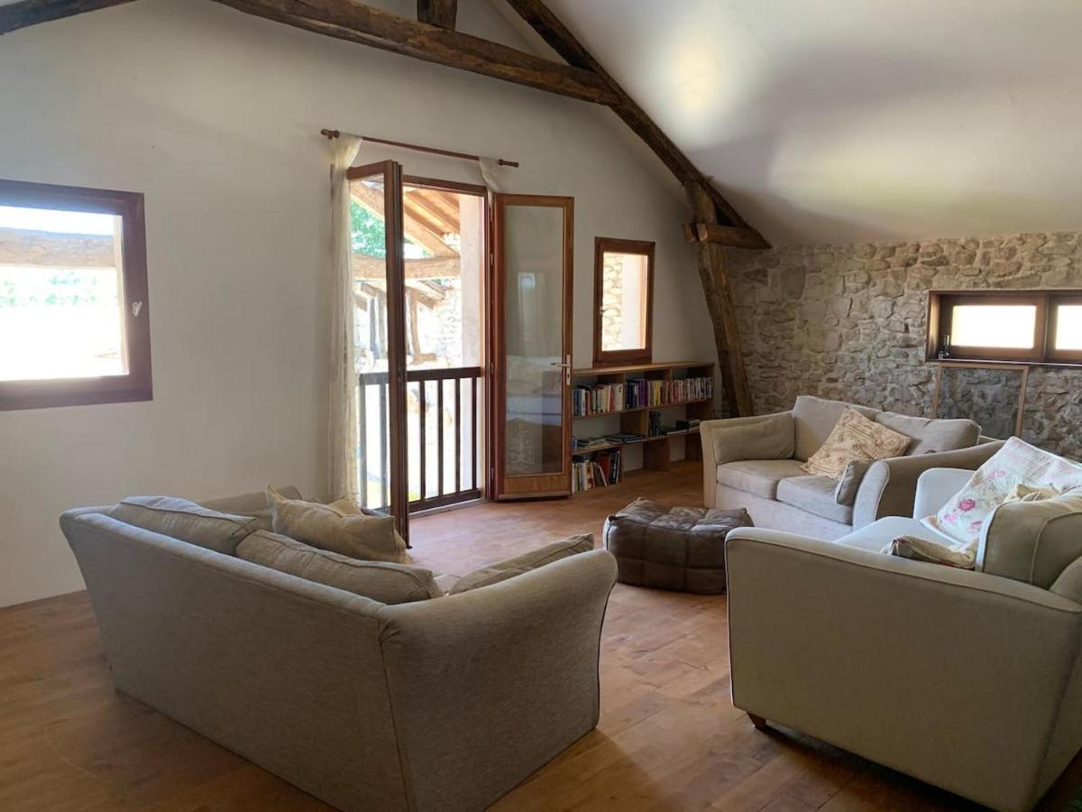 Country Villa For 19 Pool Cinema Football Pitch Verteillac Exterior photo