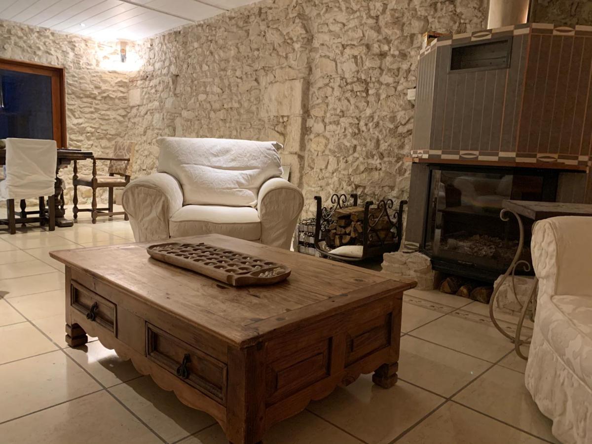 Country Villa For 19 Pool Cinema Football Pitch Verteillac Exterior photo